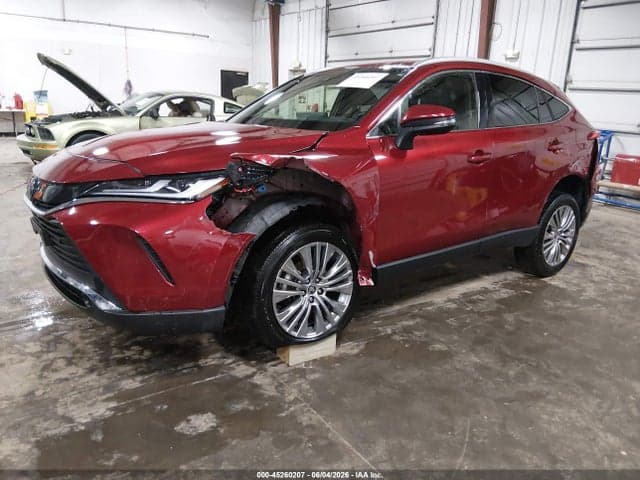 2022 TOYOTA VENZA XLE 2