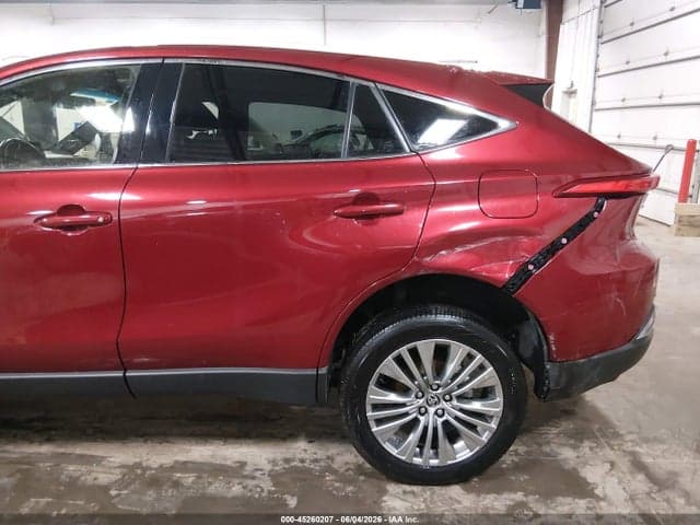 2022 TOYOTA VENZA XLE 19