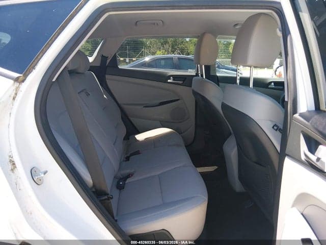 2019 HYUNDAI TUCSON SE 8