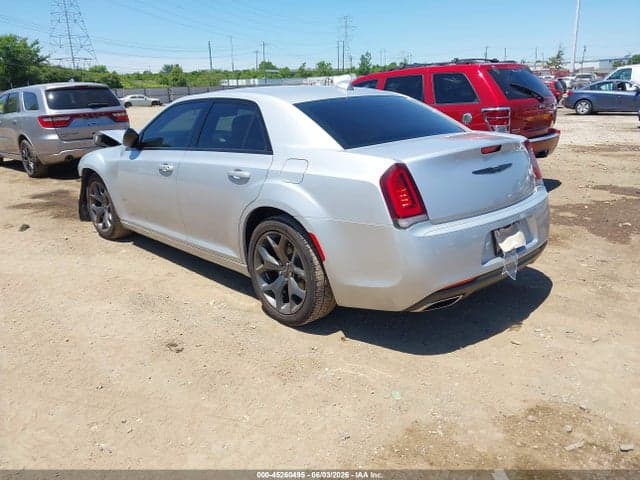 2020 CHRYSLER 300 TOURING 3