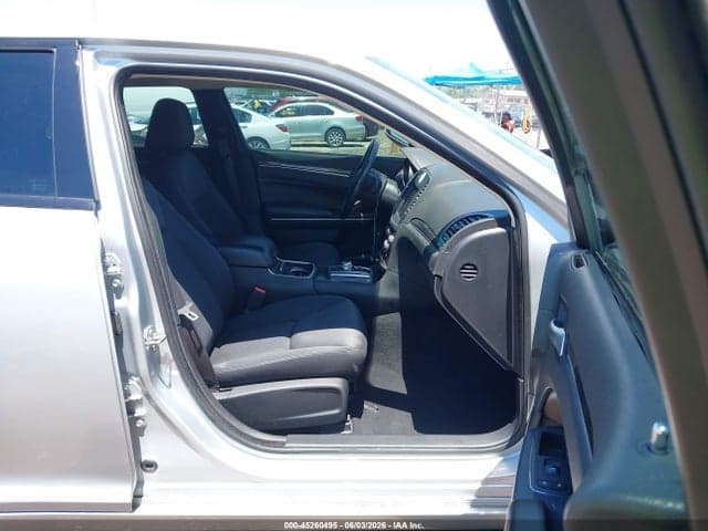 2020 CHRYSLER 300 TOURING 5