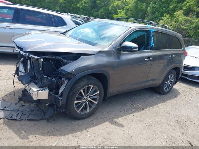 2018 TOYOTA HIGHLANDER XLE 2