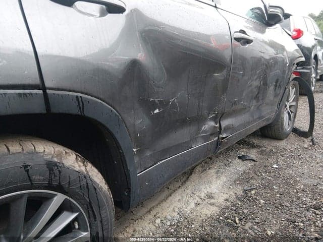 2018 TOYOTA HIGHLANDER XLE 18