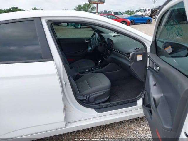 2020 HYUNDAI IONIQ HYBRID BLUE 5