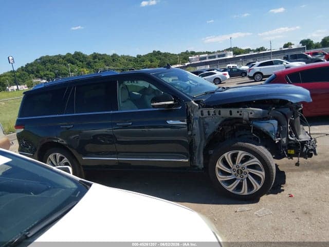 2024 LINCOLN NAVIGATOR PREMIERE 14
