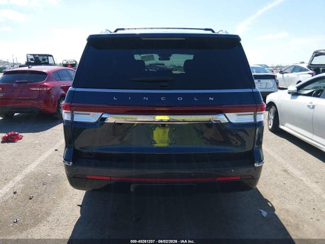 2024 LINCOLN NAVIGATOR PREMIERE 17