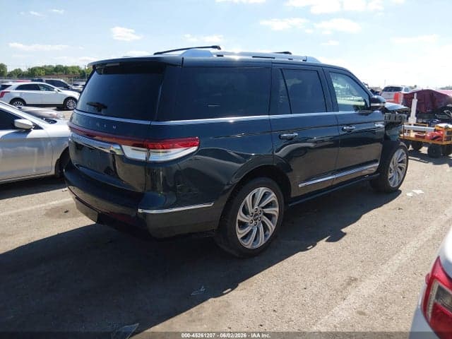 2024 LINCOLN NAVIGATOR PREMIERE 4