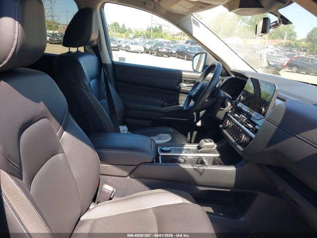 2024 NISSAN PATHFINDER SL 4WD 5