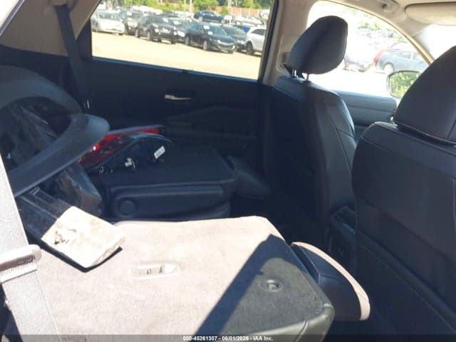 2024 NISSAN PATHFINDER SL 4WD 8