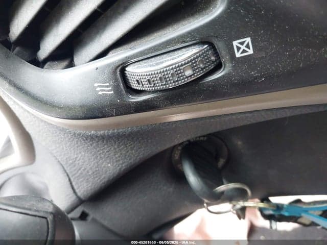 2017 JEEP CHEROKEE LATITUDE FWD 11