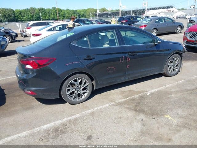 2020 HYUNDAI ELANTRA LIMITED 4