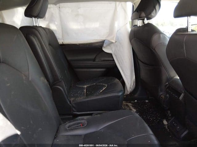 2021 TOYOTA HIGHLANDER LIMITED 8