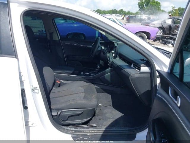 2022 KIA K5 LXS 5