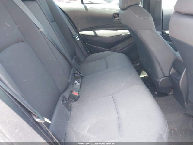 2022 TOYOTA COROLLA LE 8