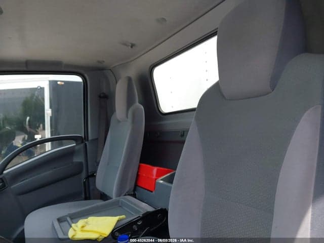 2022 ISUZU NPR XD 8