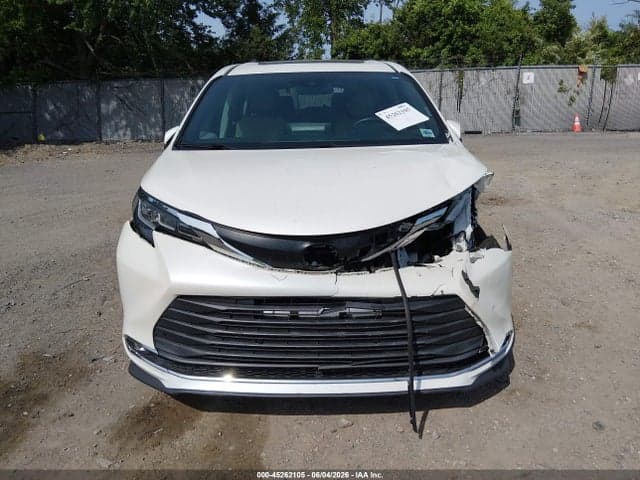 2021 TOYOTA SIENNA XLE 6