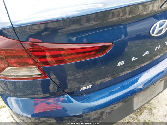 2020 HYUNDAI ELANTRA SE 13