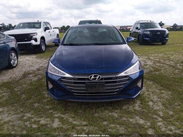 2020 HYUNDAI ELANTRA SE 16