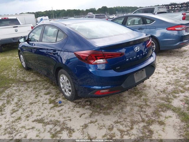 2020 HYUNDAI ELANTRA SE 3