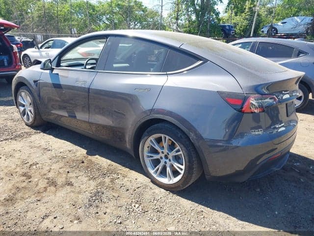 2021 TESLA MODEL Y LONG RANGE DUAL MOTOR ALL-WHEEL DRIVE 3