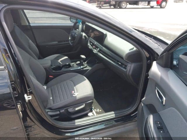 2025 KIA K4 EX 5