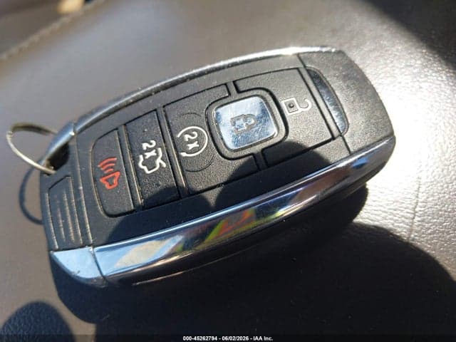 2019 LINCOLN NAUTILUS RESERVE 11