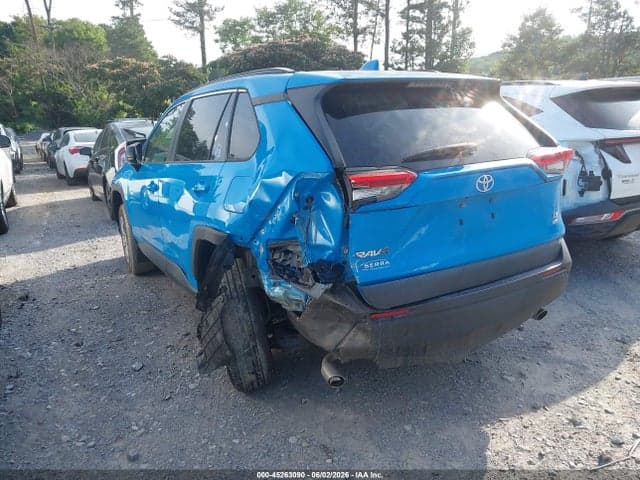 2021 TOYOTA RAV4 LE 3