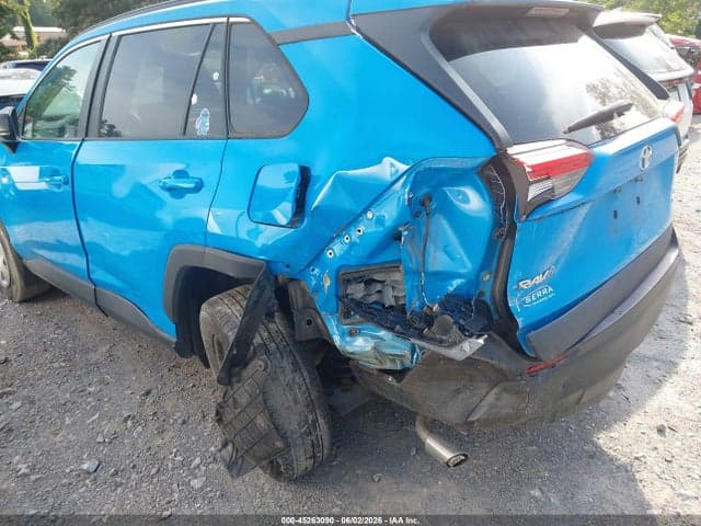 2021 TOYOTA RAV4 LE 6