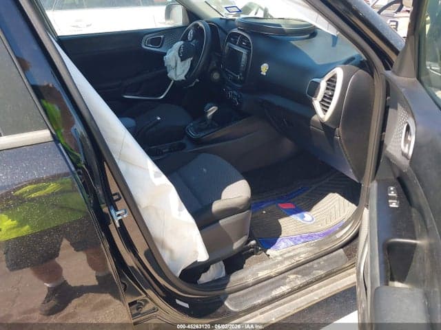 2023 KIA SOUL LX 5