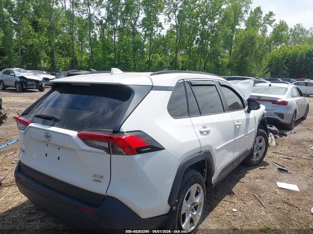 2019 TOYOTA RAV4 XLE 4