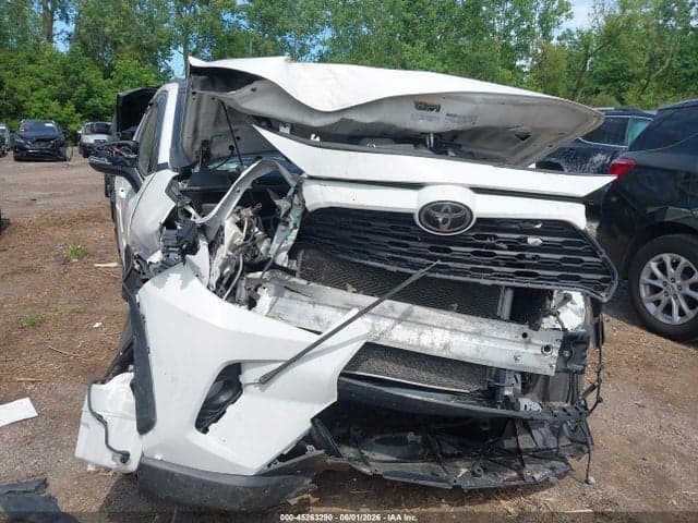 2019 TOYOTA RAV4 XLE 6