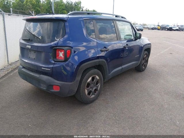 2017 JEEP RENEGADE SPORT FWD 4