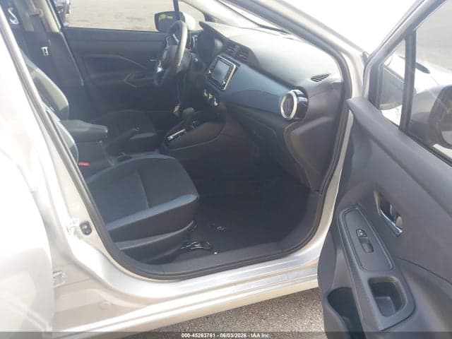 2025 NISSAN VERSA 1.6 SV 5