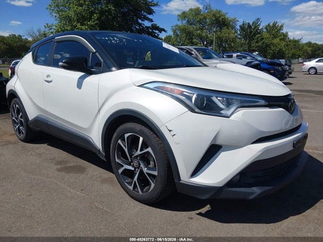 2019 TOYOTA C-HR XLE - 1