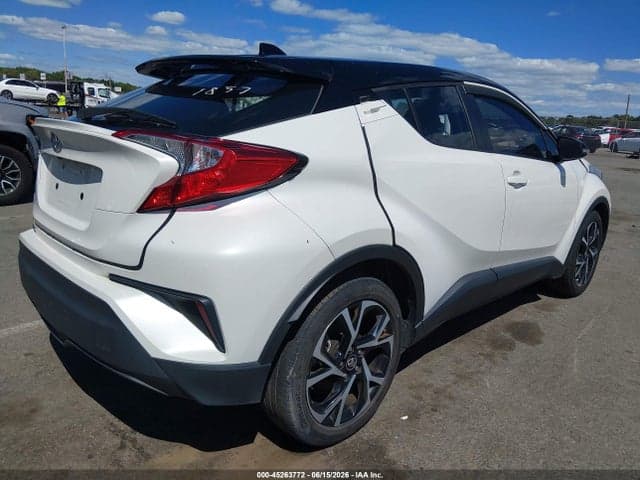 2019 TOYOTA C-HR XLE 4