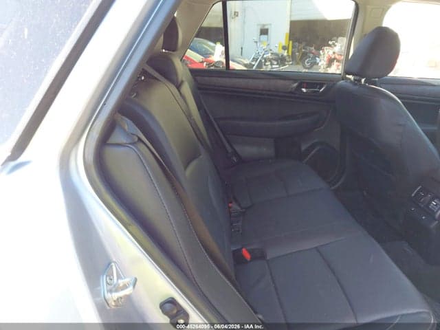 2017 SUBARU OUTBACK 2.5I LIMITED 8