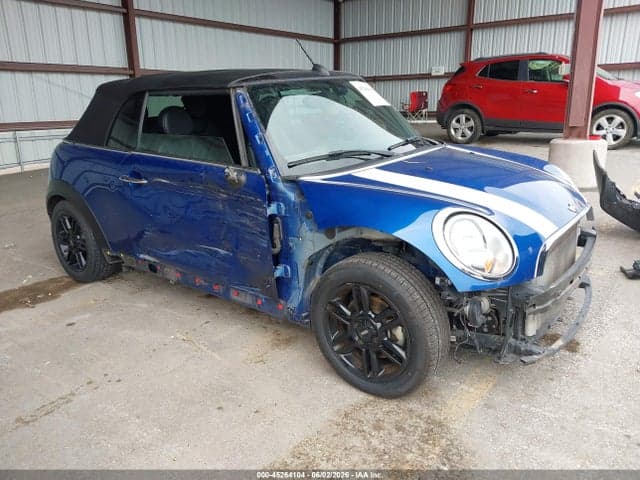 2015 MINI CONVERTIBLE COOPER 1