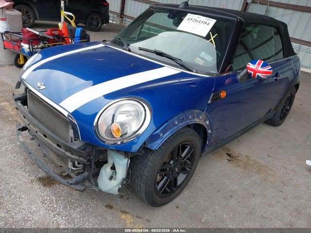 2015 MINI CONVERTIBLE COOPER 2