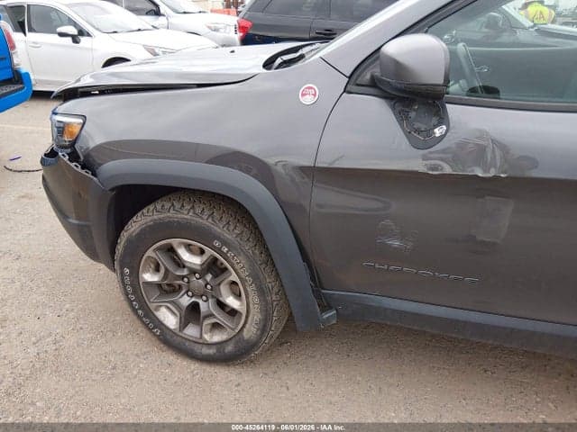 2019 JEEP CHEROKEE TRAILHAWK 4X4 6