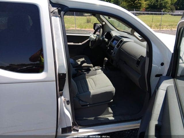 2017 NISSAN FRONTIER S 5