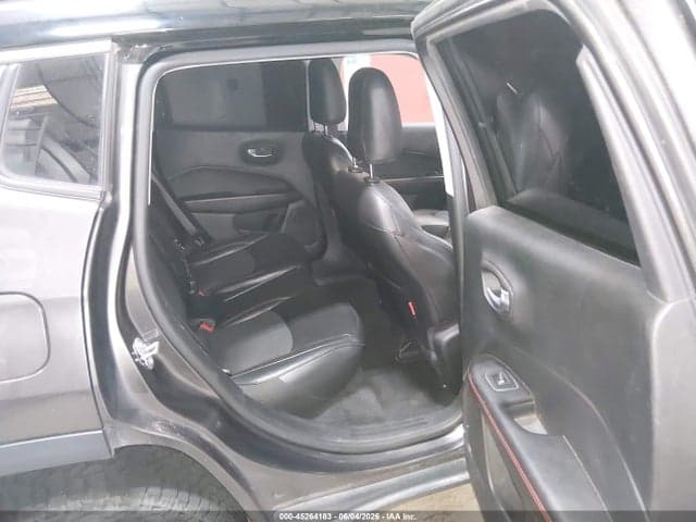 2019 JEEP COMPASS TRAILHAWK 4X4 8
