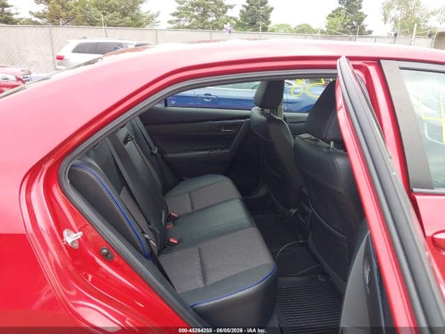 2019 TOYOTA COROLLA SE 8