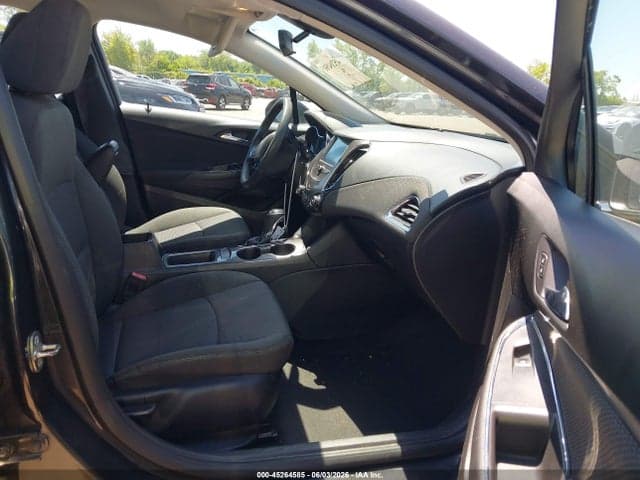 2017 CHEVROLET CRUZE LT AUTO 5