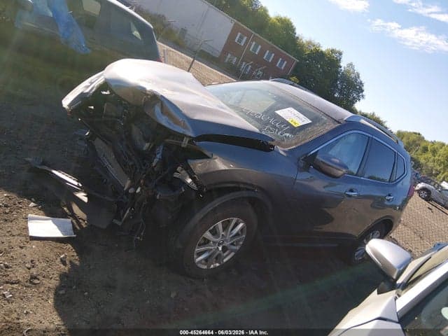 2018 NISSAN ROGUE SV 14