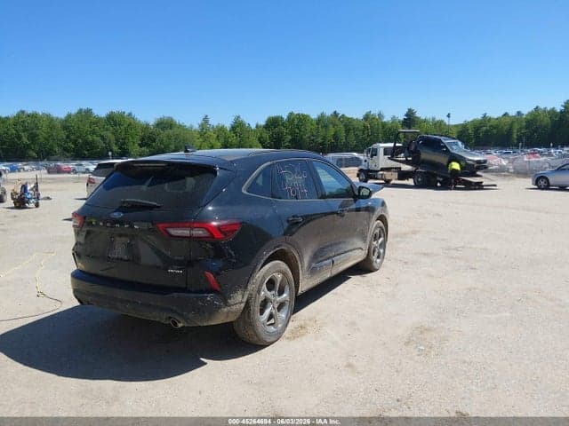 2023 FORD ESCAPE ST-LINE 4