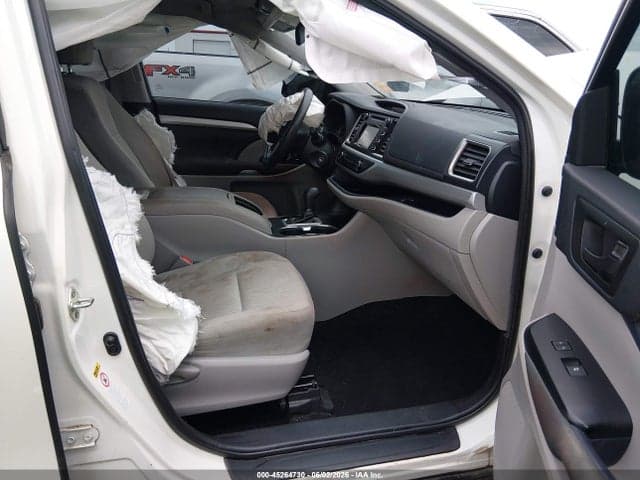 2019 TOYOTA HIGHLANDER LE 5