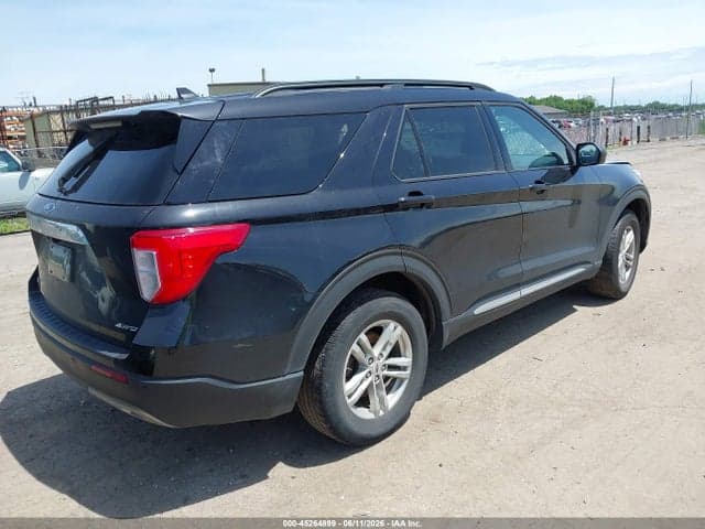 2023 FORD EXPLORER XLT 4