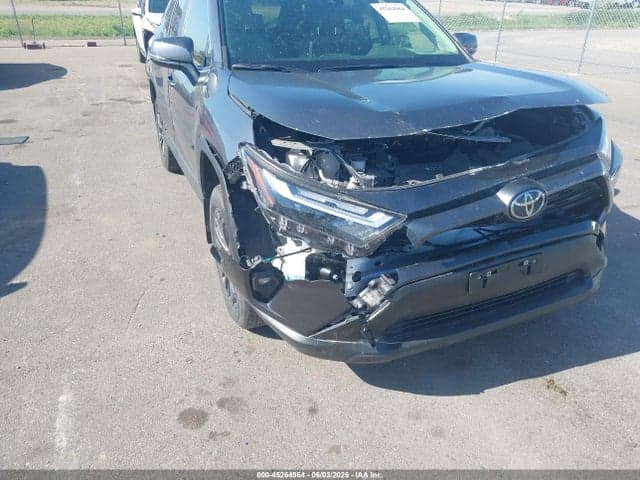 2025 TOYOTA RAV4 HYBRID XLE PREMIUM 6