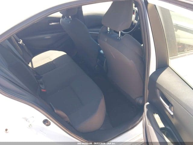 2022 TOYOTA COROLLA SE 8