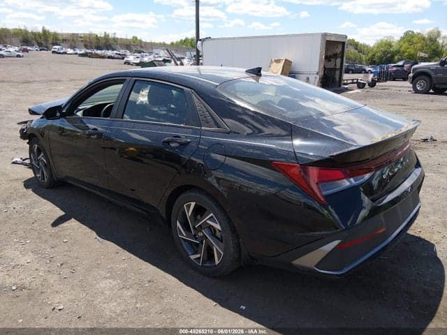 2025 HYUNDAI ELANTRA SEL SPORT 3